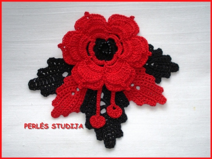 Crocheted brooch and earrings picture no. 2