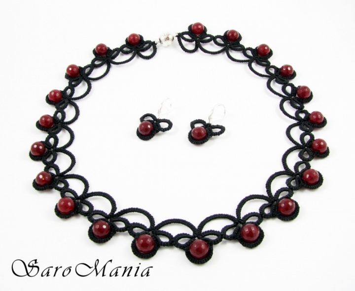 Necklaces and earrings with ruby ​​beads picture no. 3