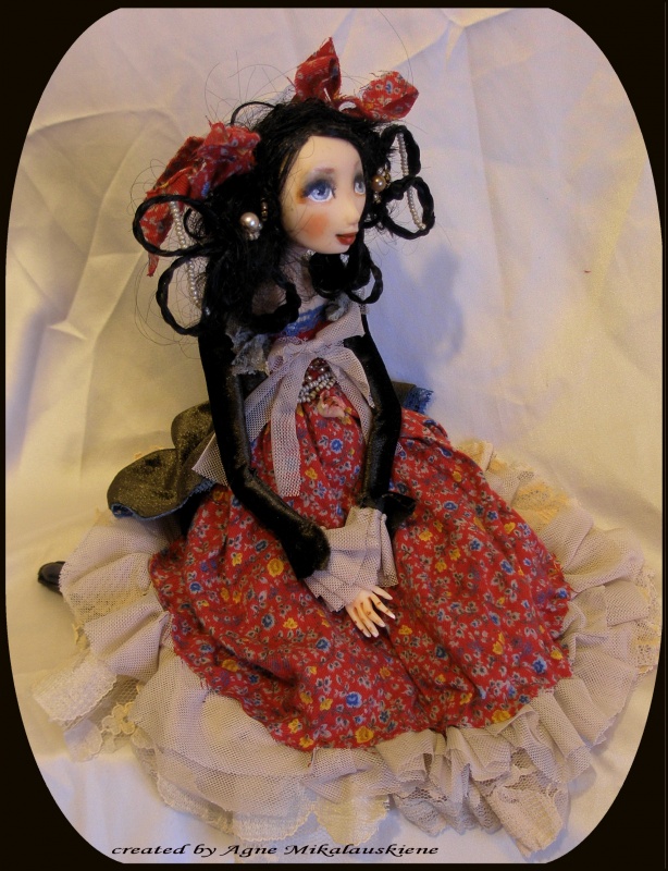 Handmade doll Elizabeth picture no. 2