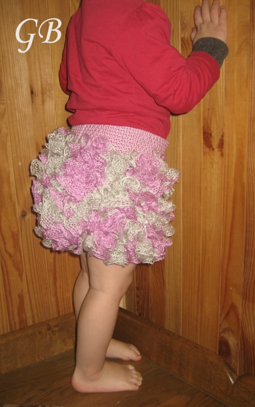Crocheted skirt " LAMBADA "