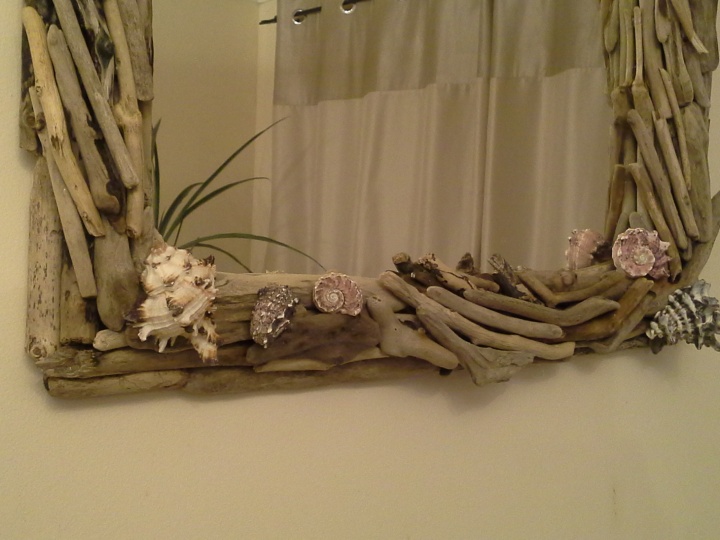 Mirror with " & quot driftwood; heartburn. picture no. 3