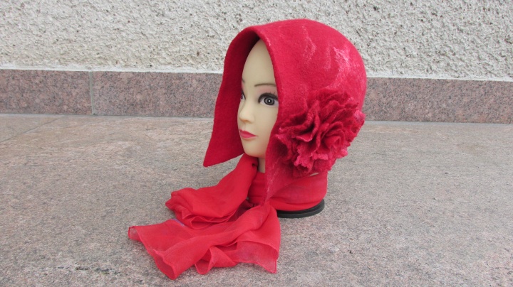 Hat with Rose picture no. 3