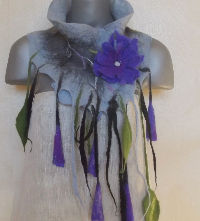 felting processes scarf gray-purple color