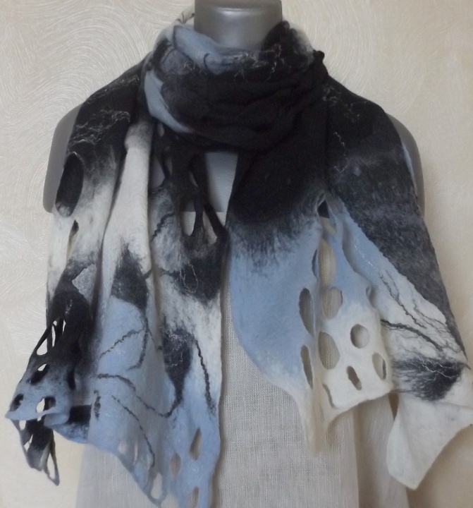 merino wool scarf "gray- white- black" picture no. 3