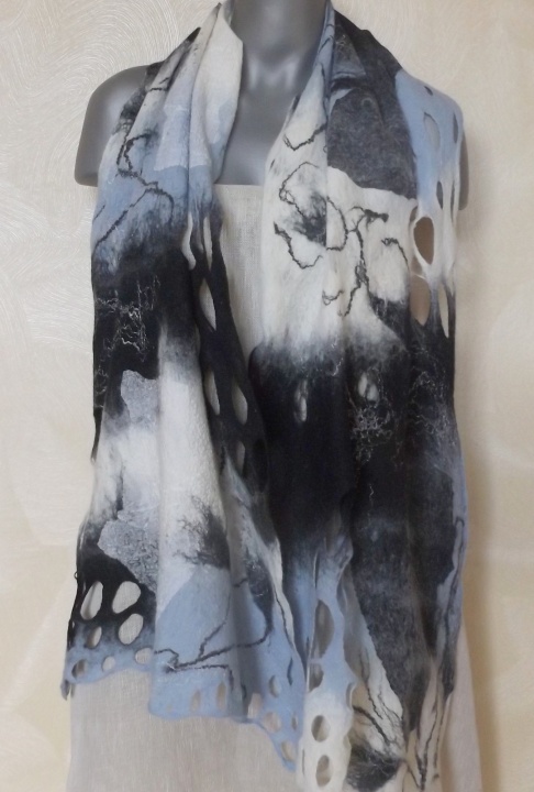 merino wool scarf "gray- white- black" picture no. 2