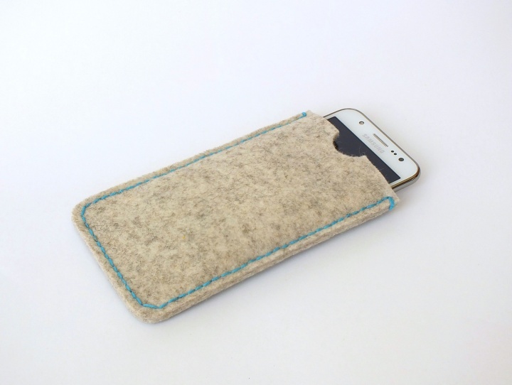 Samsung Galaxy J5 mobile phone case. Wool felt phone sleeve. picture no. 2