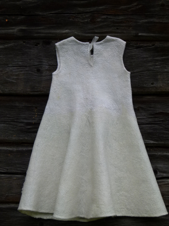 felted white dress "childhood" picture no. 2