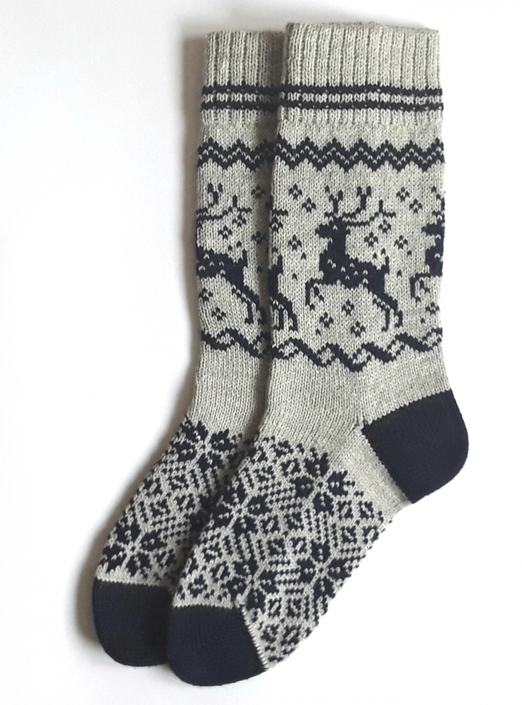 Gray wool socks with Deer picture no. 3