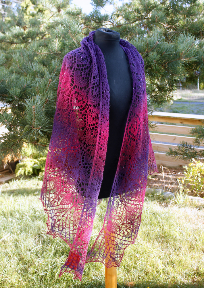 Shawl "Heartiness" picture no. 2