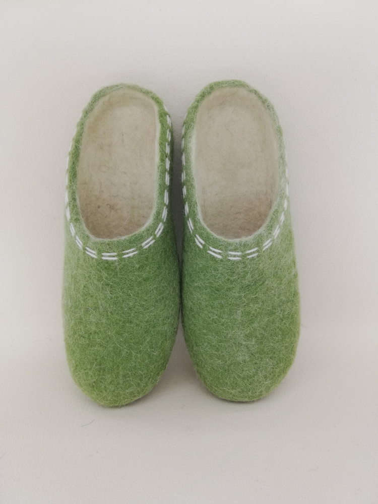 man's slippers green picture no. 2