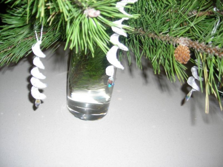 Design a Christmas tree
