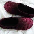 Burgundy wine - Shoes & slippers - felting