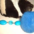 blue fur - Earrings - beadwork