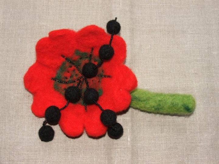 Brooch " Poppy "