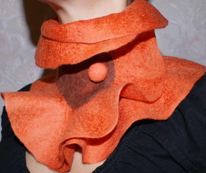 Wool collar