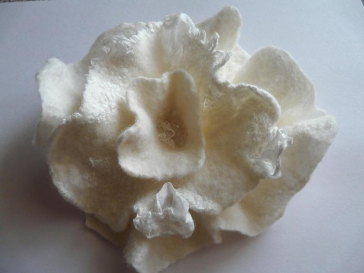 Brooch II Snow Queen;)