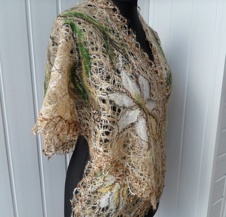 Openwork mantle of tenderness touch