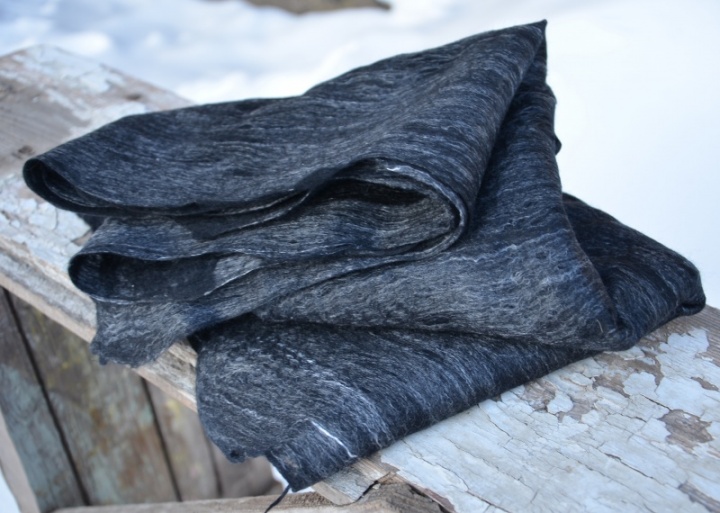 Black party size 175 cm x 66 cm