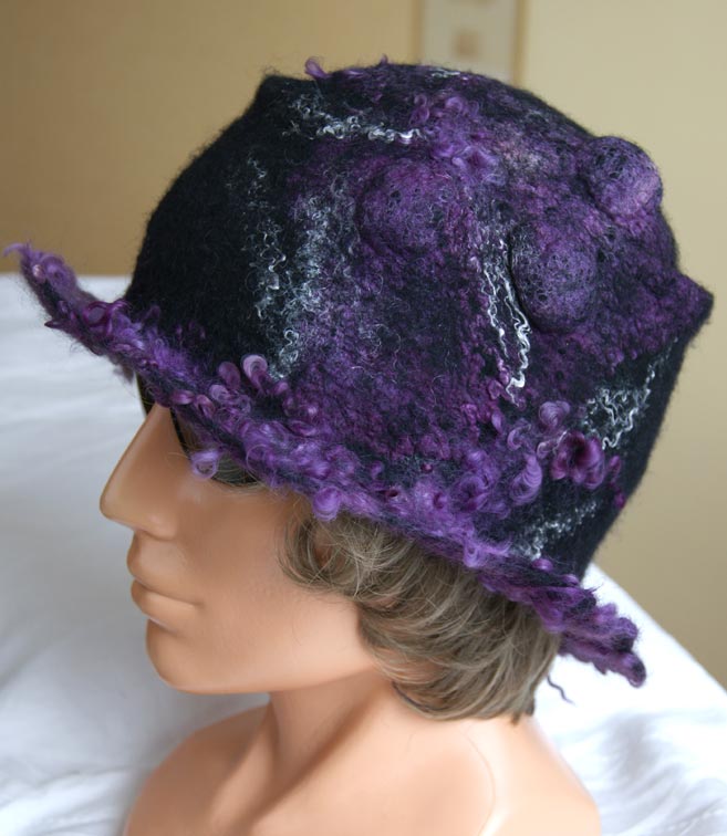 Purple hat picture no. 3