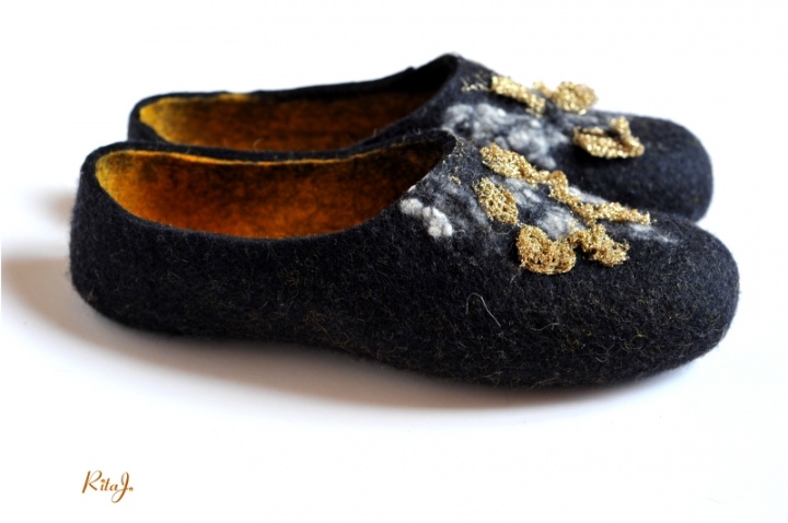 Felt slippers with gold / Felted slippers picture no. 3