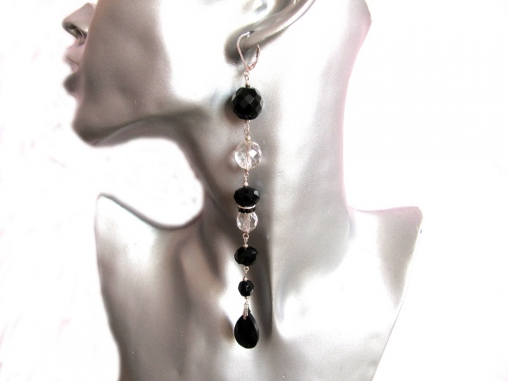 Long earrings with glass drops