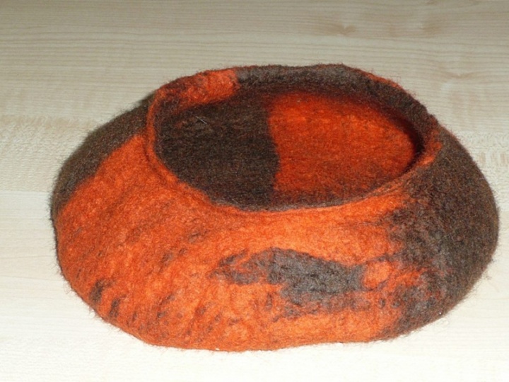 Brown-orange cart picture no. 2