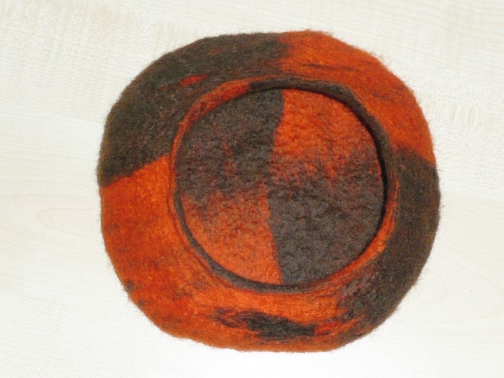 Brown-orange cart picture no. 3