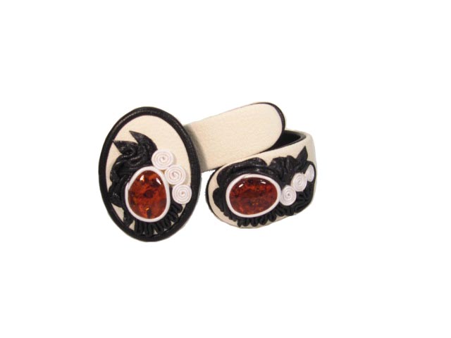 Complete with amber GB-061