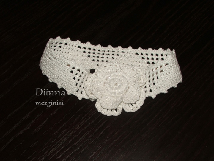 Knitted christening dress picture no. 2