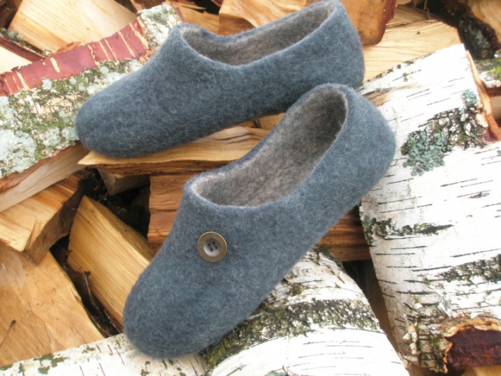 woodcutter slippers picture no. 2