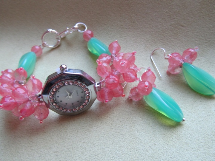 Clock - Spring blossom picture no. 3
