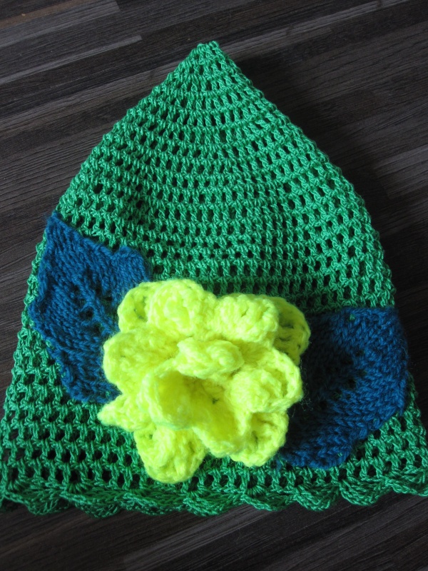 Baby cap " Yellow Rose " picture no. 2