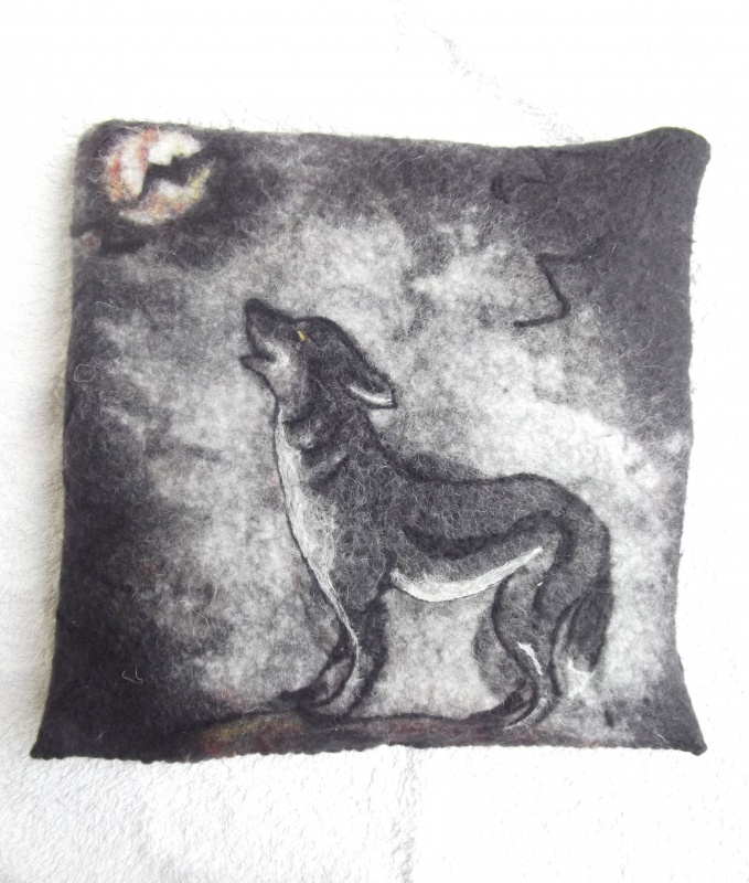 Pillow " Wolf "