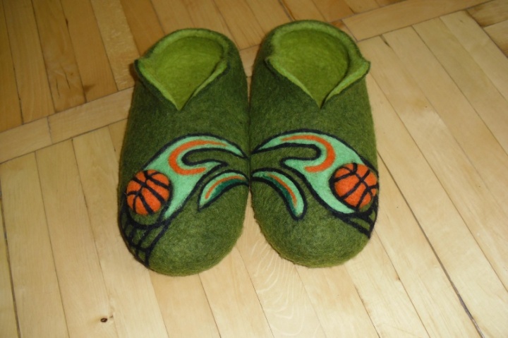 Felt slippers