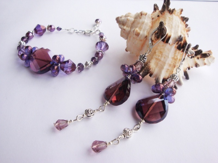 Earrings and bracelet picture no. 2