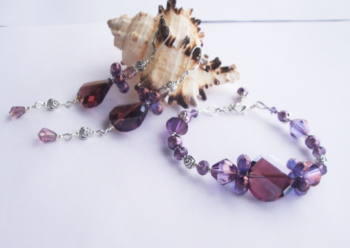 Earrings and bracelet picture no. 3