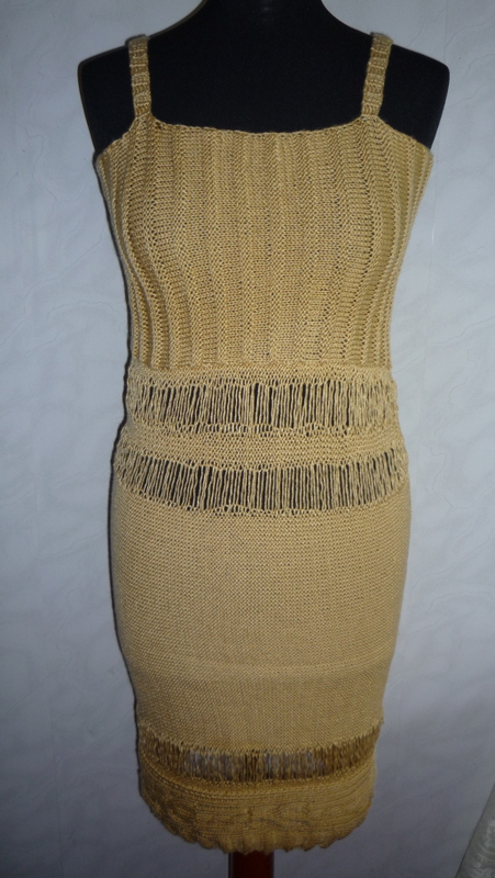 golden gown on sleikuciu
