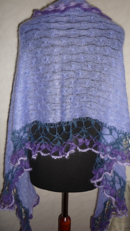 lilac mohair robe picture no. 3