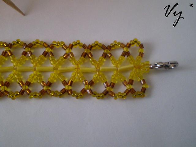 Yellow bracelet picture no. 2