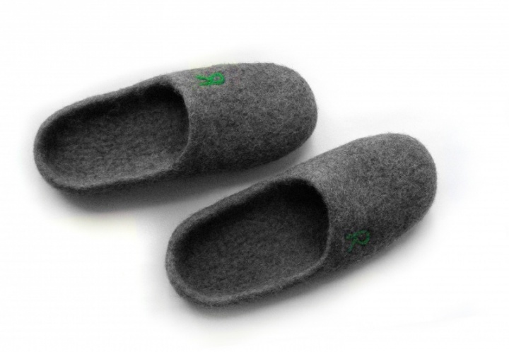 Felt slippers R