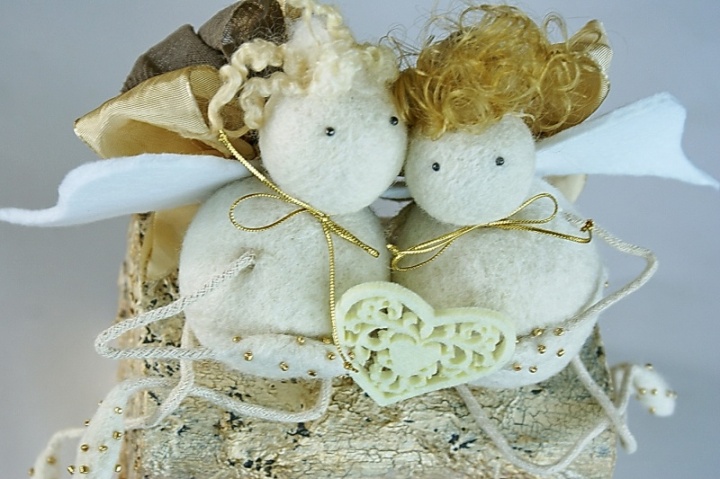 Angels " Newlyweds " picture no. 2