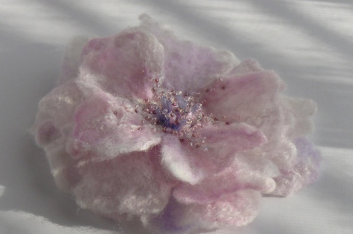 Brooch " Flower " picture no. 3