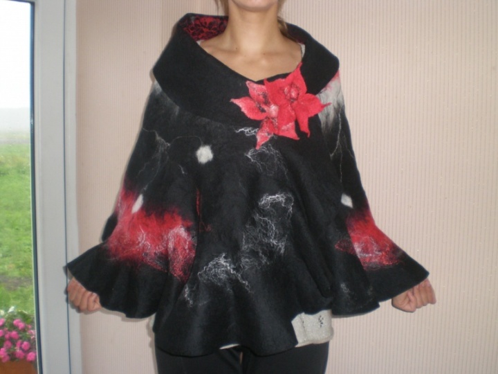 gifiuras coated with merino wool
