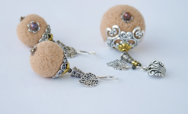 Earrings and pendant k-th " Apple "