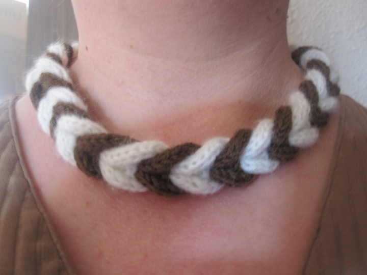 Necklace, bracelet, hair hoop