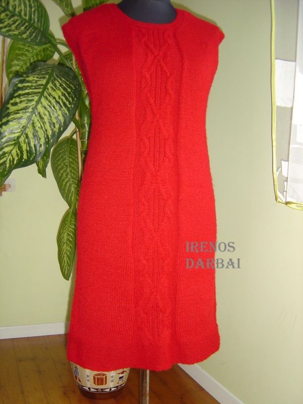 Knitted dress for the red- picture no. 3