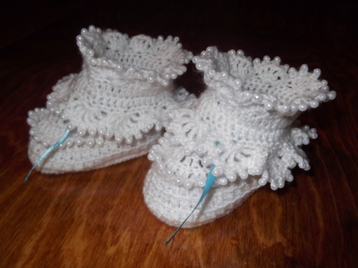 Crocheted baby shoes picture no. 2