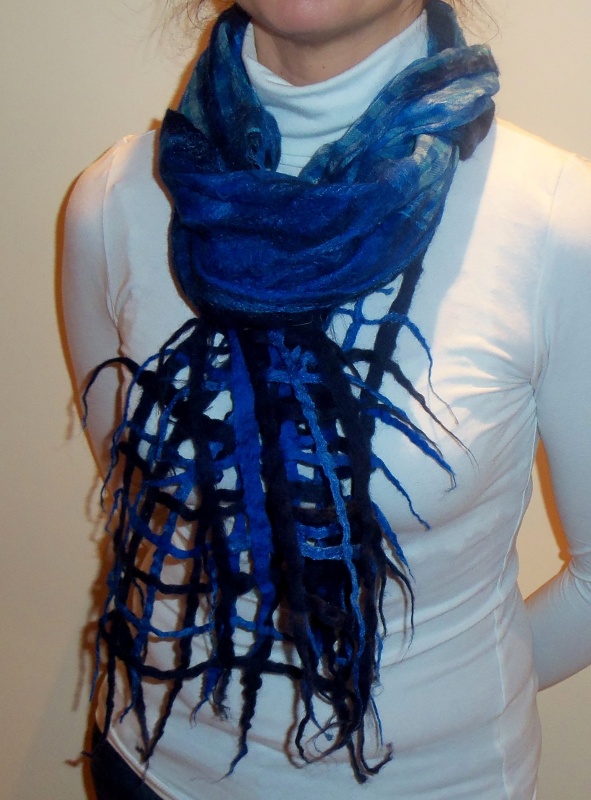 Blue scarf picture no. 2