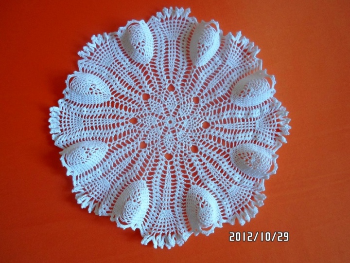 Round doily 6