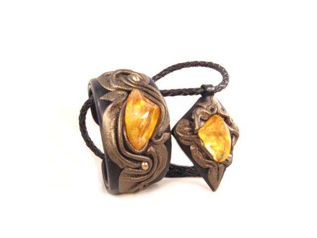 Complete with amber GR-078